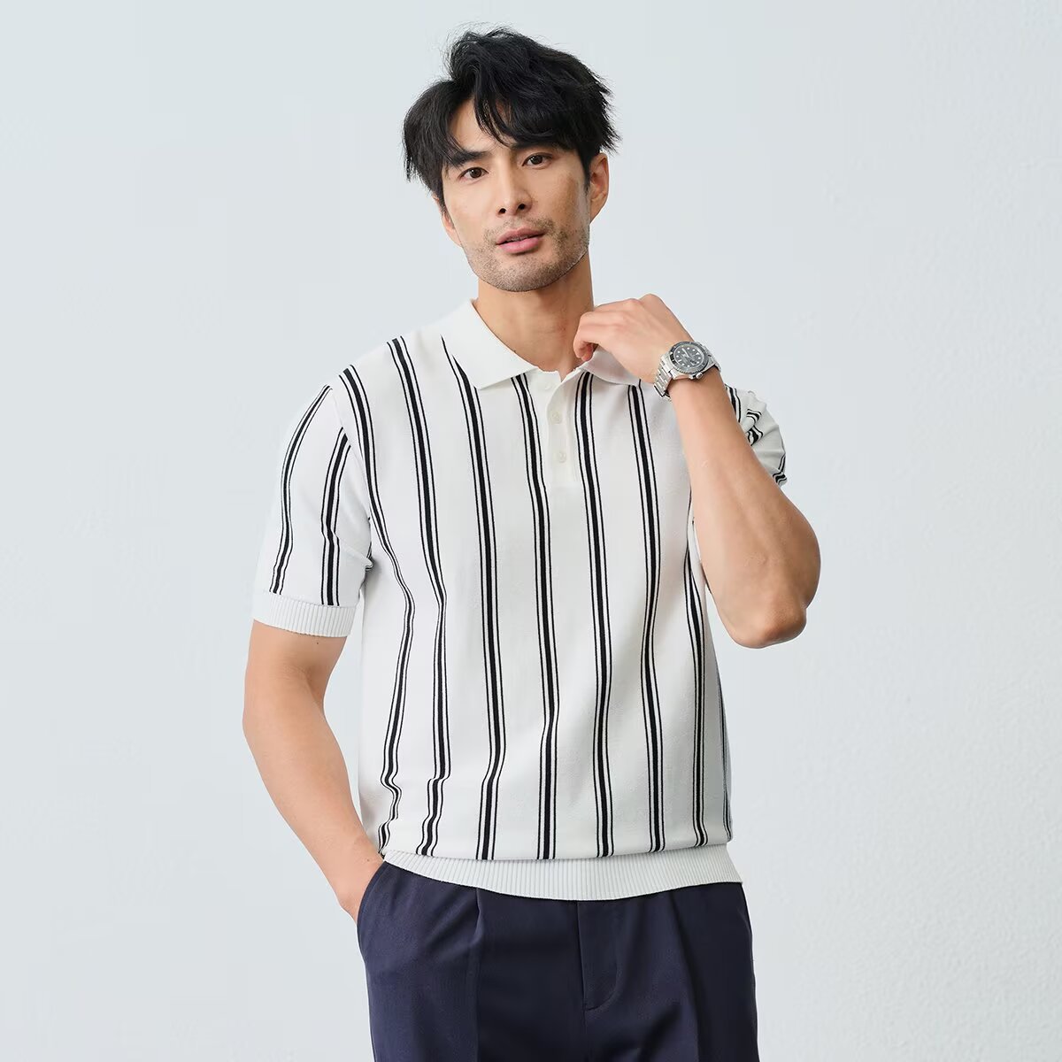 Men’s Striped Short-sleeve Knitted Shirt – Stylish with Lapel