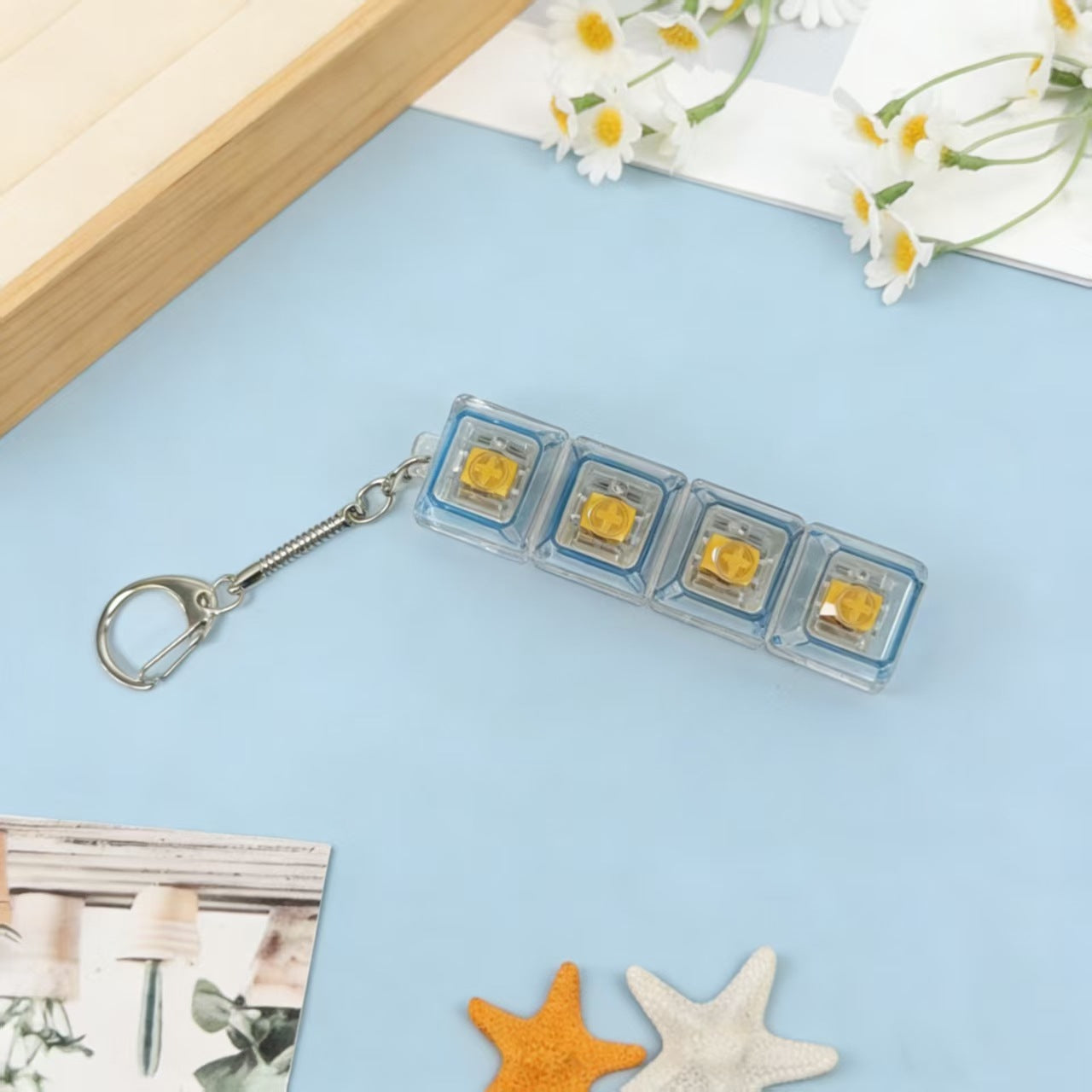 4-Key Mechanical Luminous Keychain Stress Relief Toy