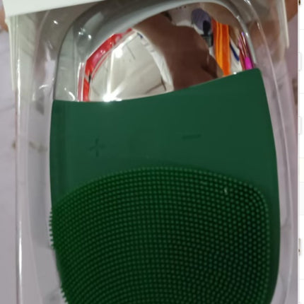 Electric Facial Cleansing Brush Silicone Skin Massager Tool