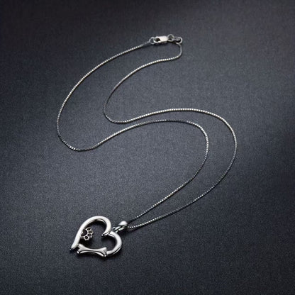 Simple Heart-Shaped Pendant Necklace – Perfect for Pet Lovers
