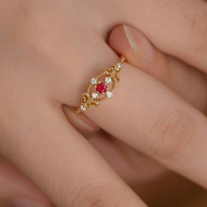French-Style Faux Ruby Ring Vintage Openwork Fashion Ring