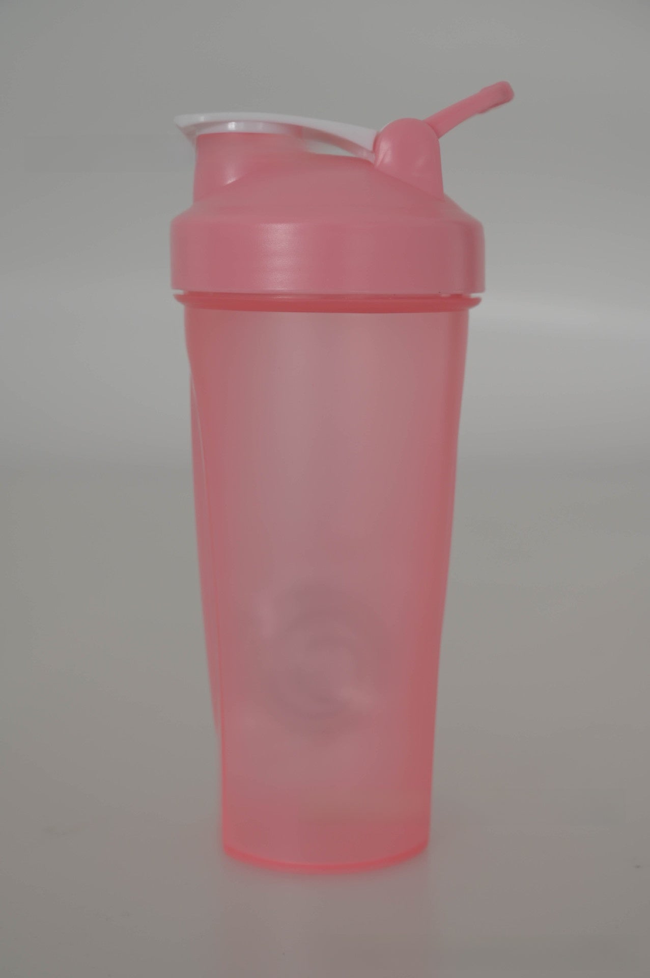 600ml Plastic Protein Shaker Cup with Mixing Ball