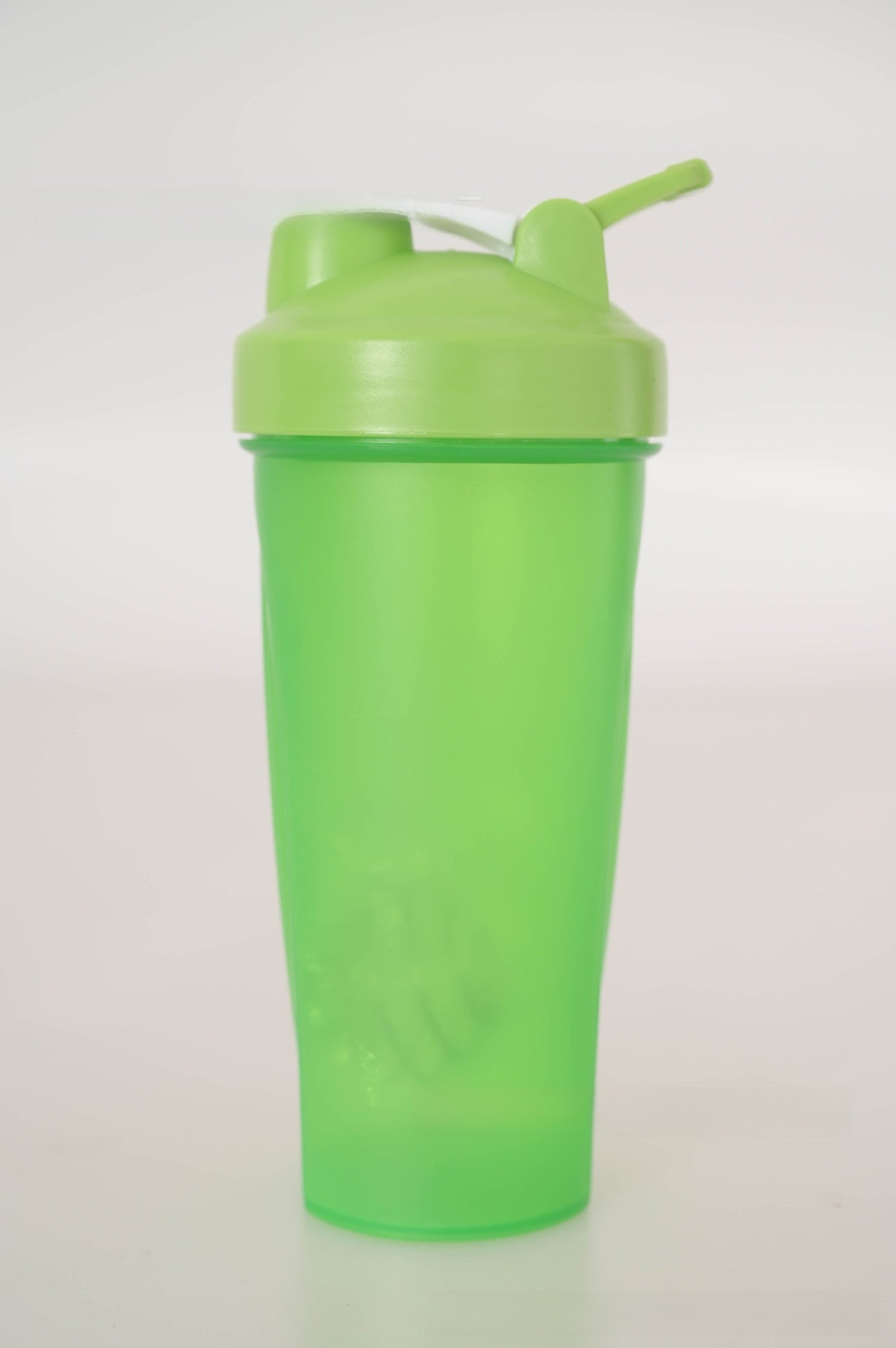 600ml Plastic Protein Shaker Cup with Mixing Ball