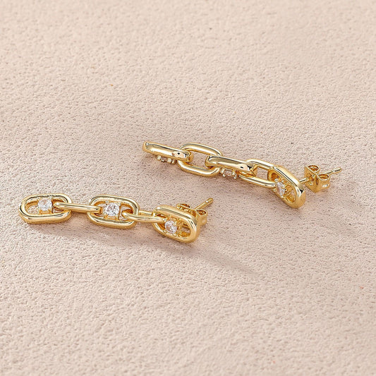 Niche Luxury Fashion Earrings – Trendy Designer-inspired Look