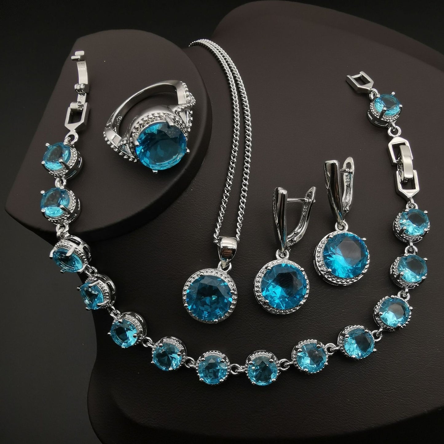 European And American Style Jewelry Round Diamond 4 PCs Set