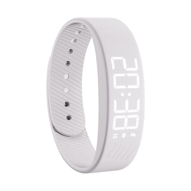 Smart Fitness Tracker for Students and Active Lifestyles