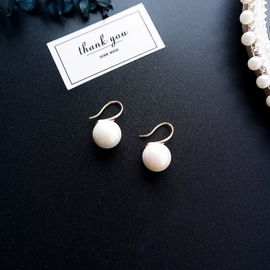 Simple Pearl Earrings for Women – Timeless and Chic Design