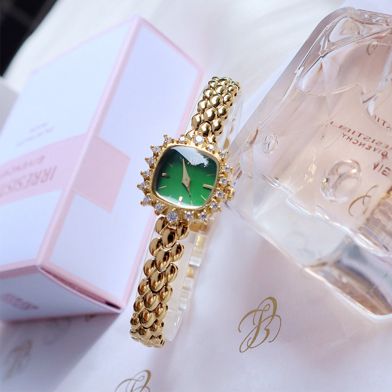 Women’s Niche Vintage Thin-Chain Watch – Timeless Design