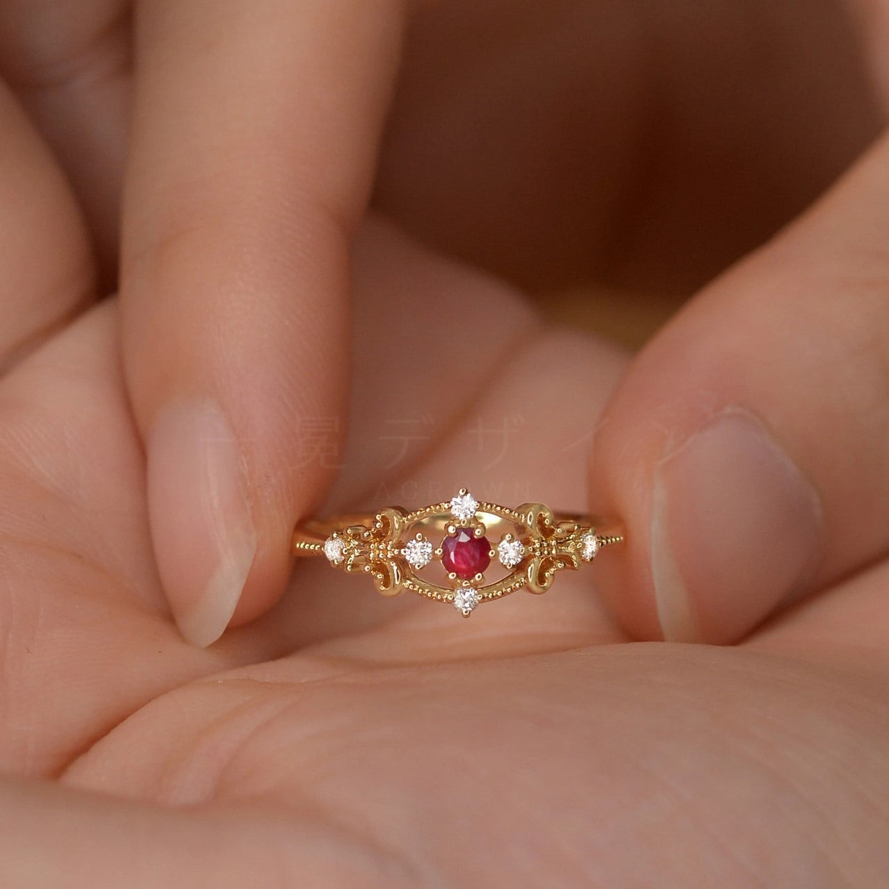 French-Style Faux Ruby Ring Vintage Openwork Fashion Ring