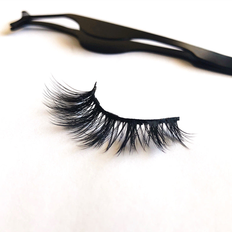 Magnetic False Eyelashes - Fashionable and Easy to Apply