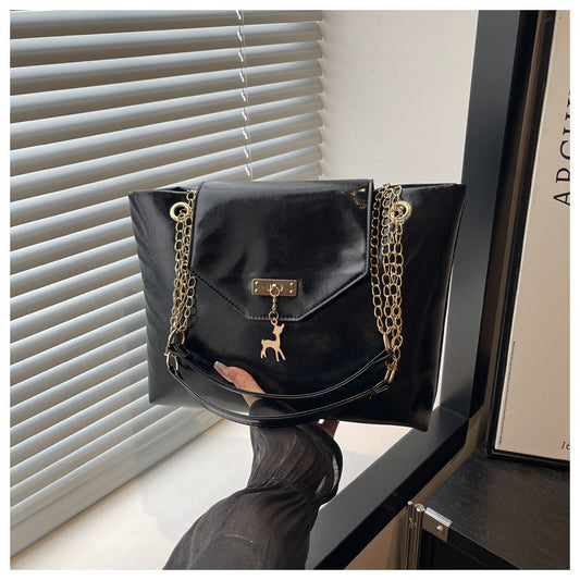 Buy Large Capacity Chain Shoulder Bag – Perfect for Women on the Go