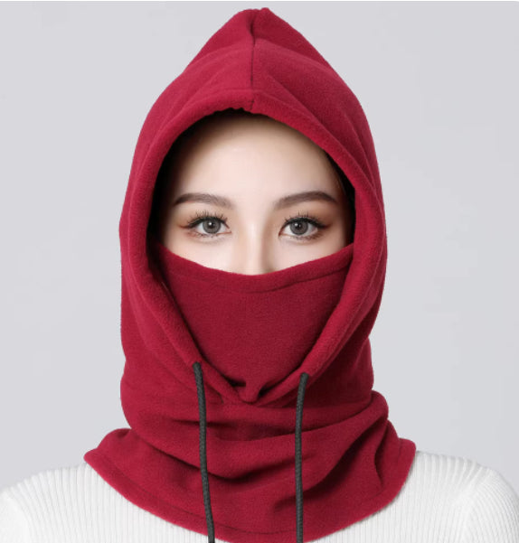 Buy Luxury Skullies & Beanies for Modern Cold Weather Wear.