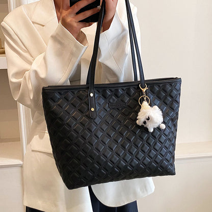 Lightweight Crossbody Bags for Everyday Comfort.