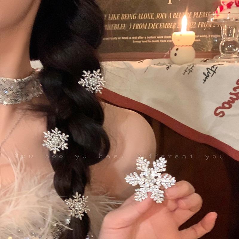 Crystal Snowflake Pearl Hair Clip – Sweet Winter Hair Accessory