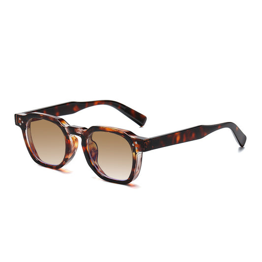 Fashion Round Frame Studded Sunglasses for Eye Protection