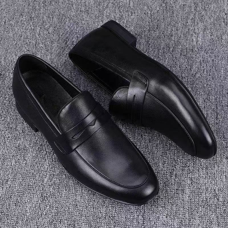  Breathable Leather Shoes for Men – Casual Soft Sole Comfort
global-swanky 2