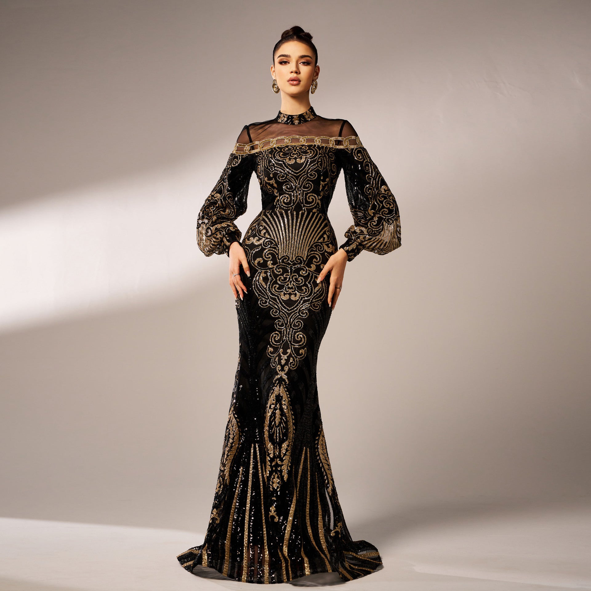 Buy Long Sleeve Round Neck Sequins Mesh Fishtail Evening Dress
global-swanky 1
