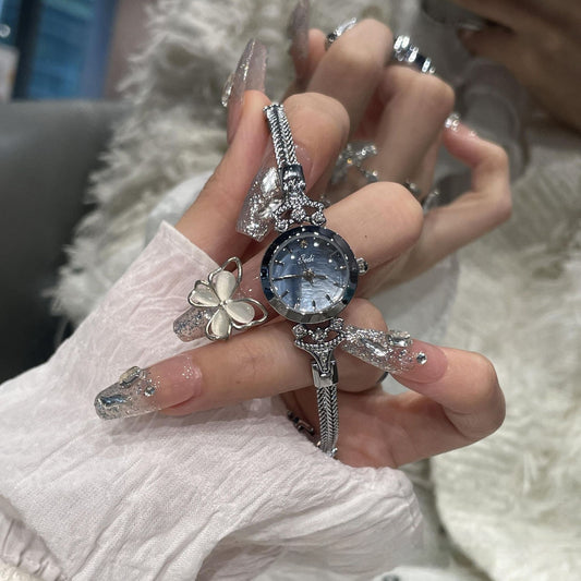 Buy Stylish Minimalist Alloy Womens Watch Elegant Design
Global swanky 3