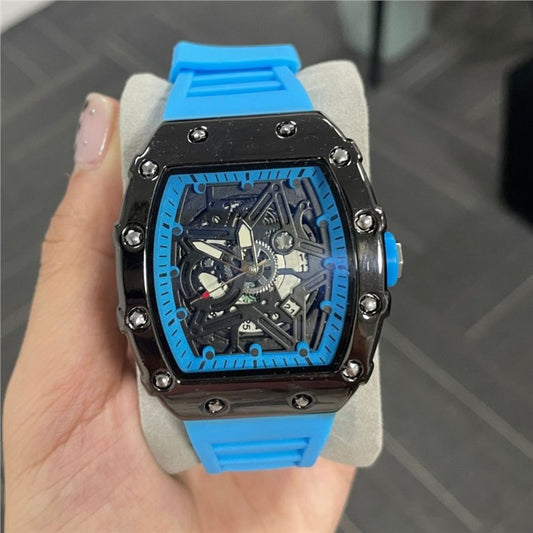  Cylindrical Men’s Watch with Luminous Quartz Movement for Men
global-swanky 3