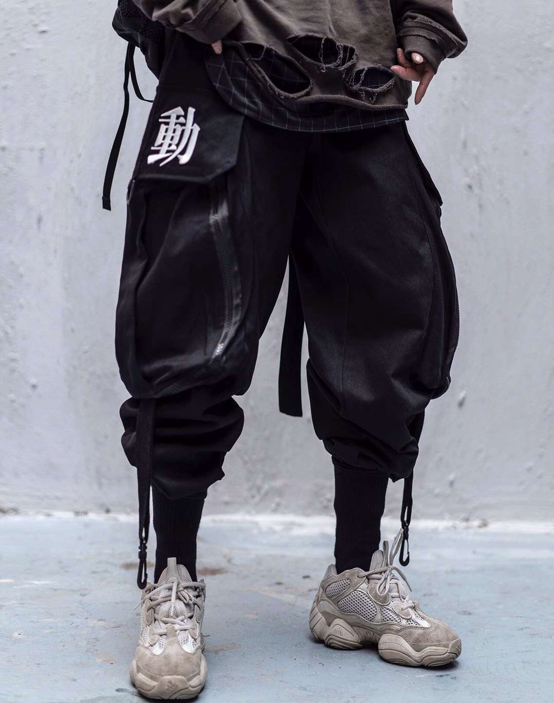 Embroidered streamer cargo pants Global swanky 1