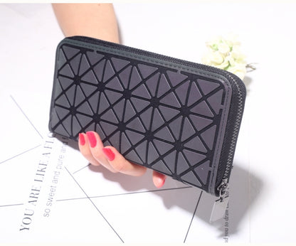 Luminous Zipper Wallets for Women With Three Fold Purse Style Global swanky 2