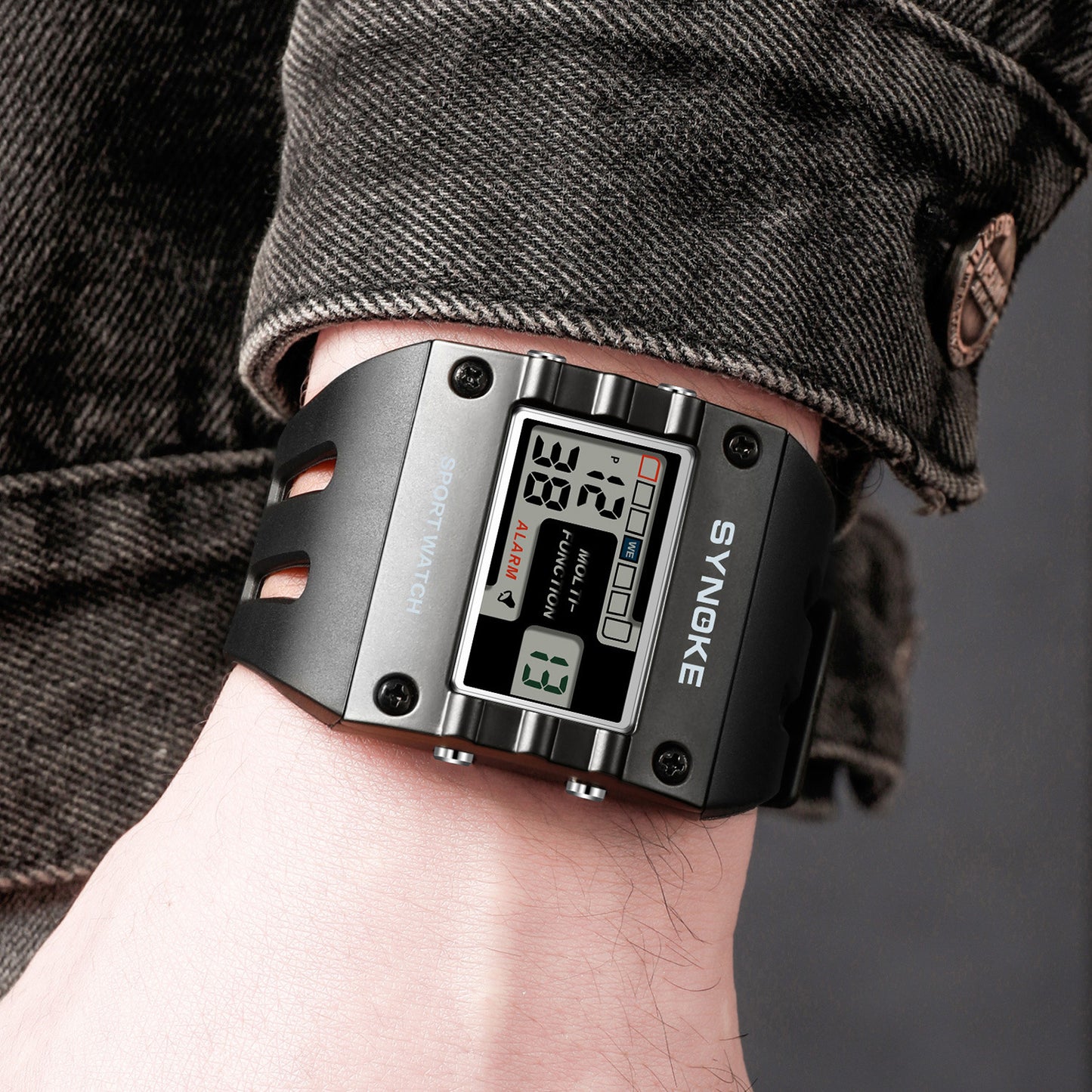 Men’s Alloy Sports Smartwatch Large Display & Water-Resistant 
global-swanky 1
