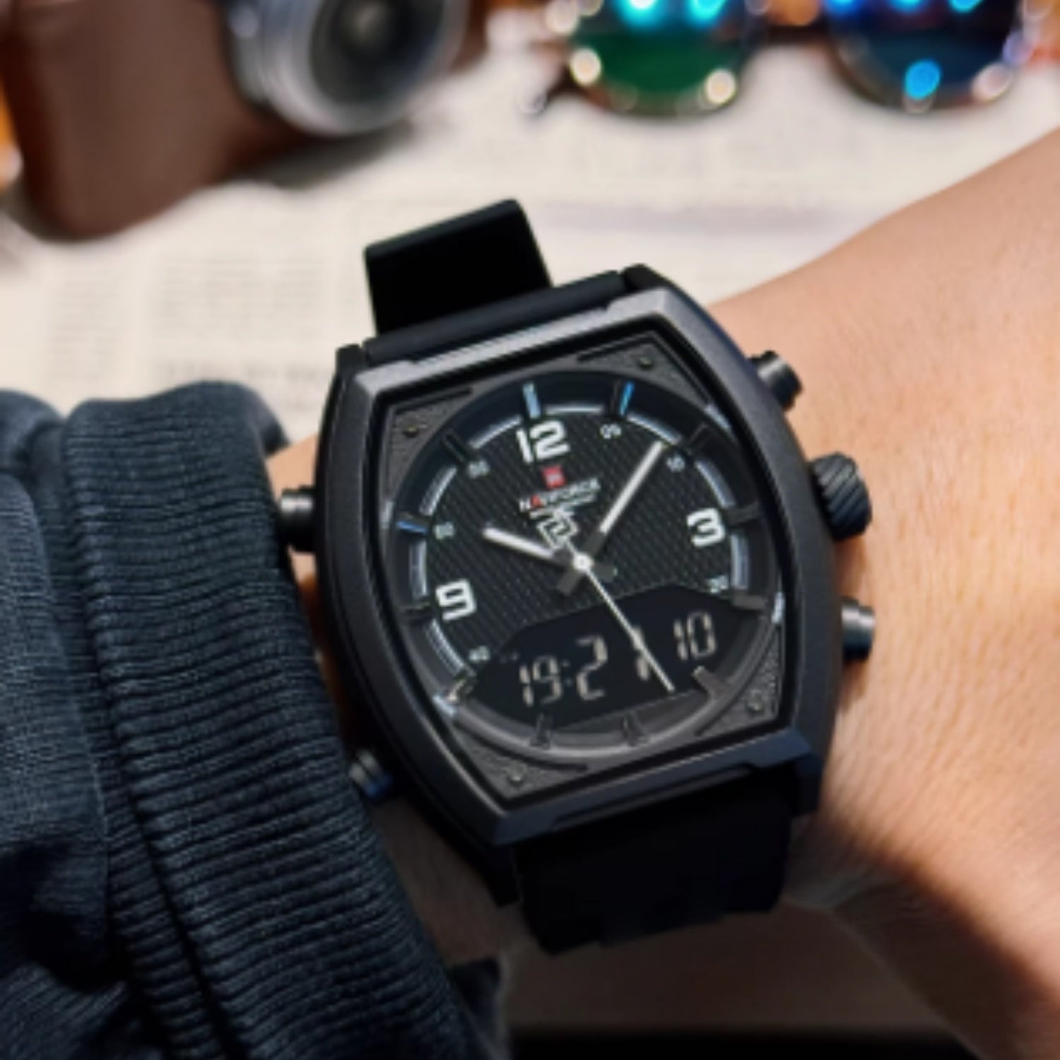 Men's Watch Quartz Watch Sports Electronic Watch Global swanky 1