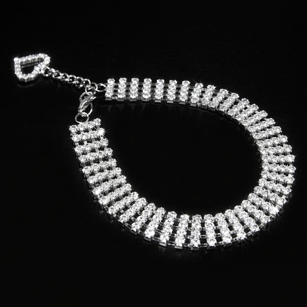 Rhinestone Pet Collar – Four-Row Heart-Shaped Chain for Pets
global-swanky-3