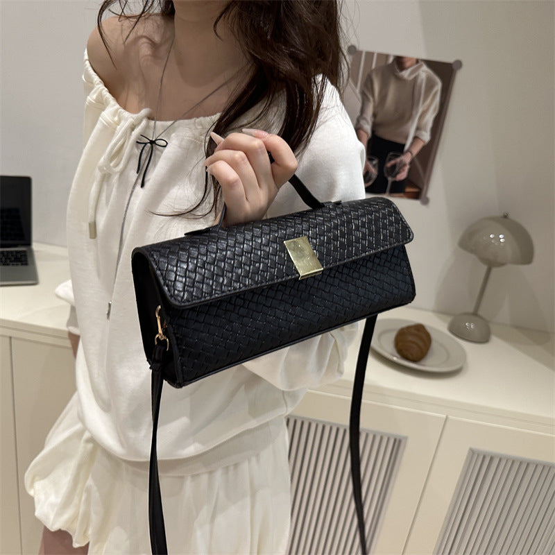 Single-Shoulder Baguette Bag for Chic Daily Styling Uses US Global Swanky 2