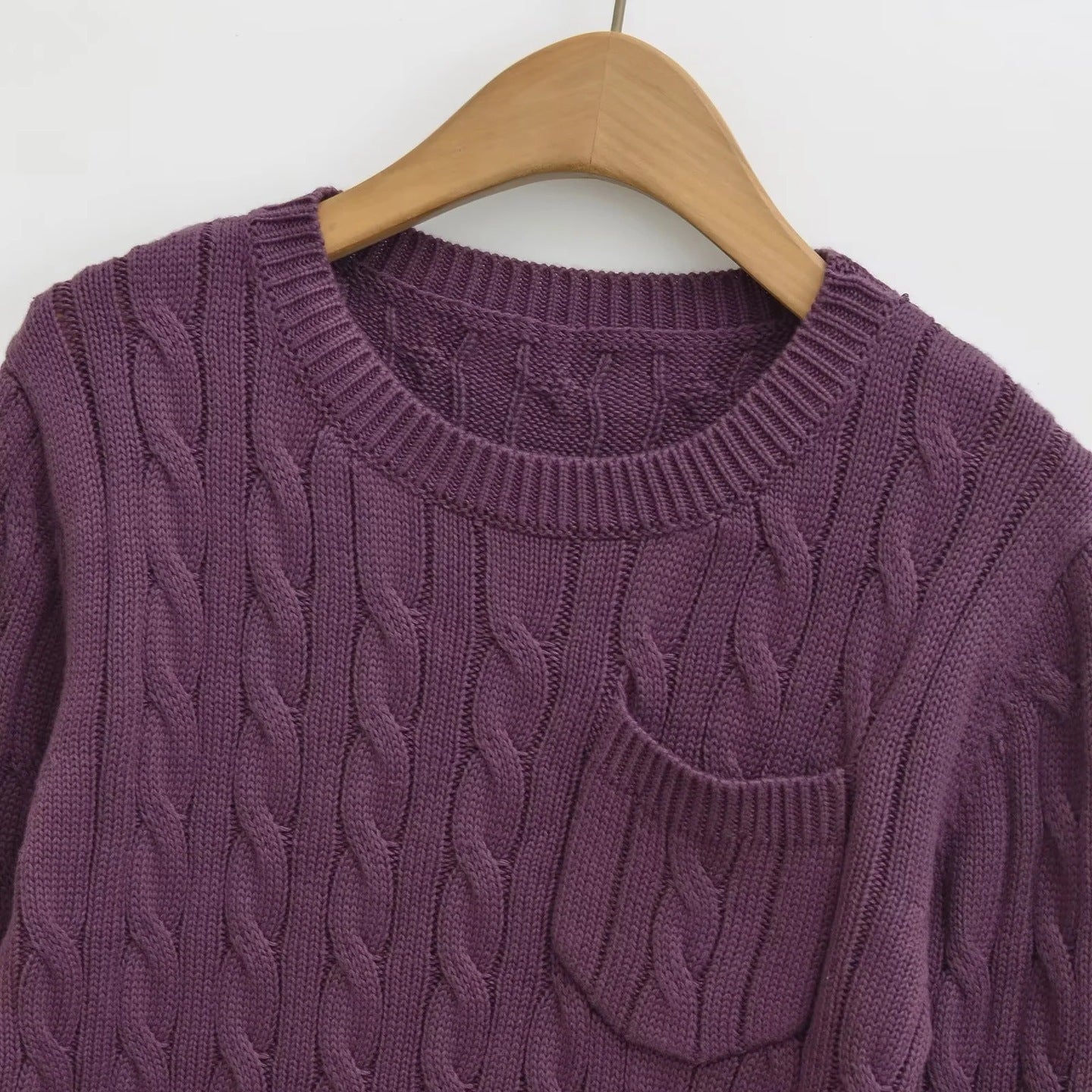 Stylish Korean-Style Relaxed Purple Sweater for Petite Women
global-swanky 2