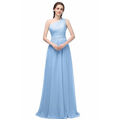 Three Styles of Bridesmaid Dresses Perfect for Every Wedding
global-swanky 1