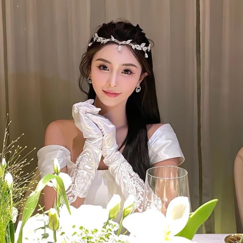 Water Drop Crown Forehead Ornament – Elegant & Stylish Global Swanky 1