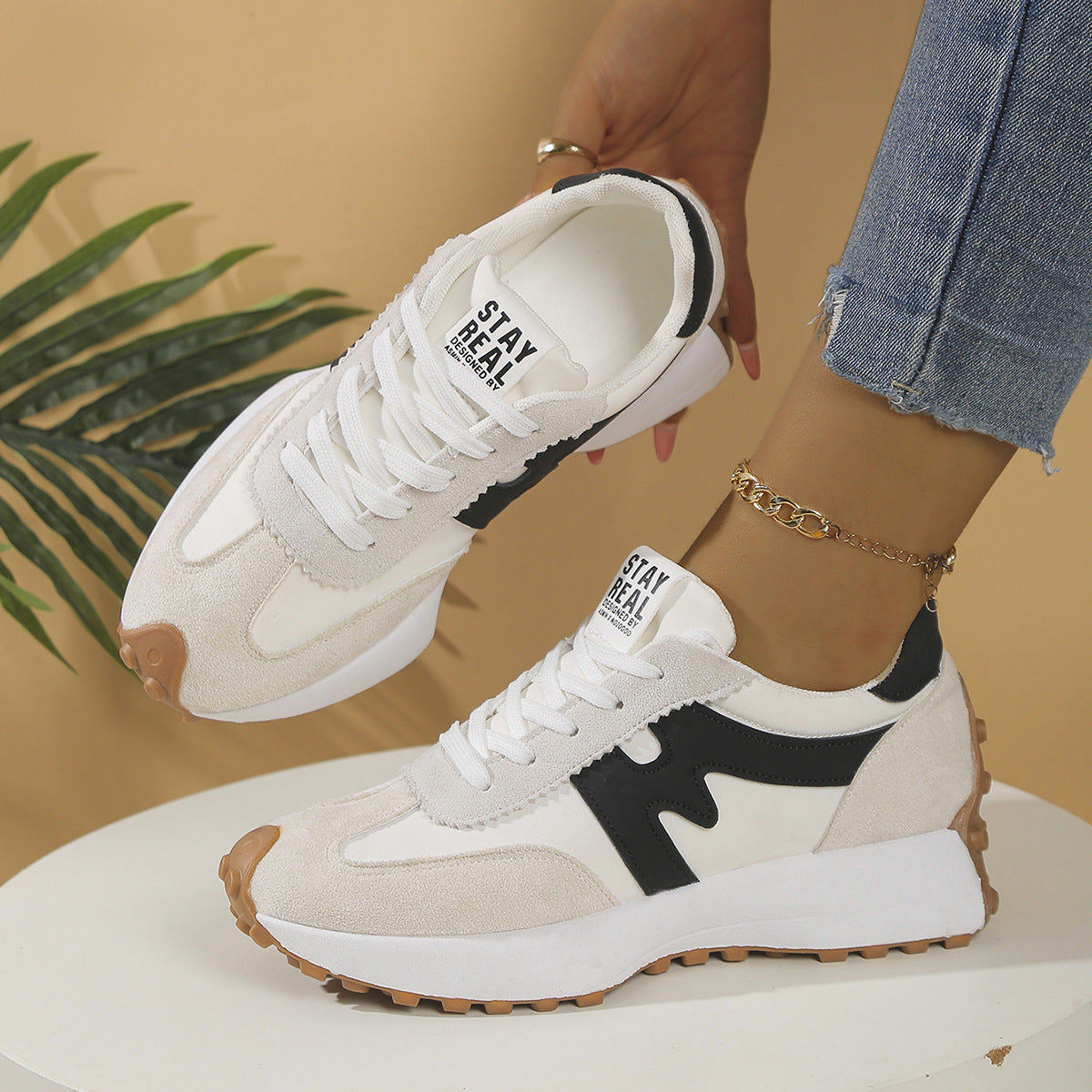 Womens Chunky Sneakers Lace-Up Casual Shoes for Daily Comfort 1