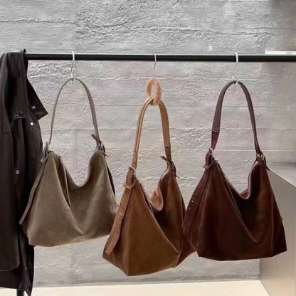 Womens High-Capacity Commuter Shoulder Bag Sleek & Trendy Design globalswanky 2