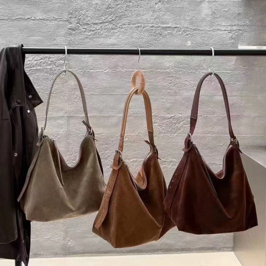 Womens High-Capacity Commuter Shoulder Bag Sleek & Trendy Design globalswanky 2