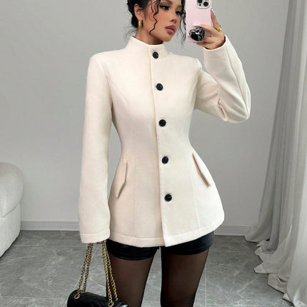 Women’s Tailored Wool Coat with Buttons Elegant & Stylish