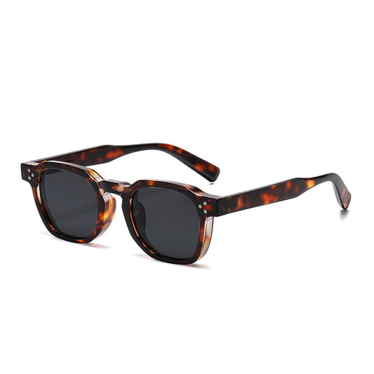 Fashion Round Frame Studded Sunglasses for Eye Protection