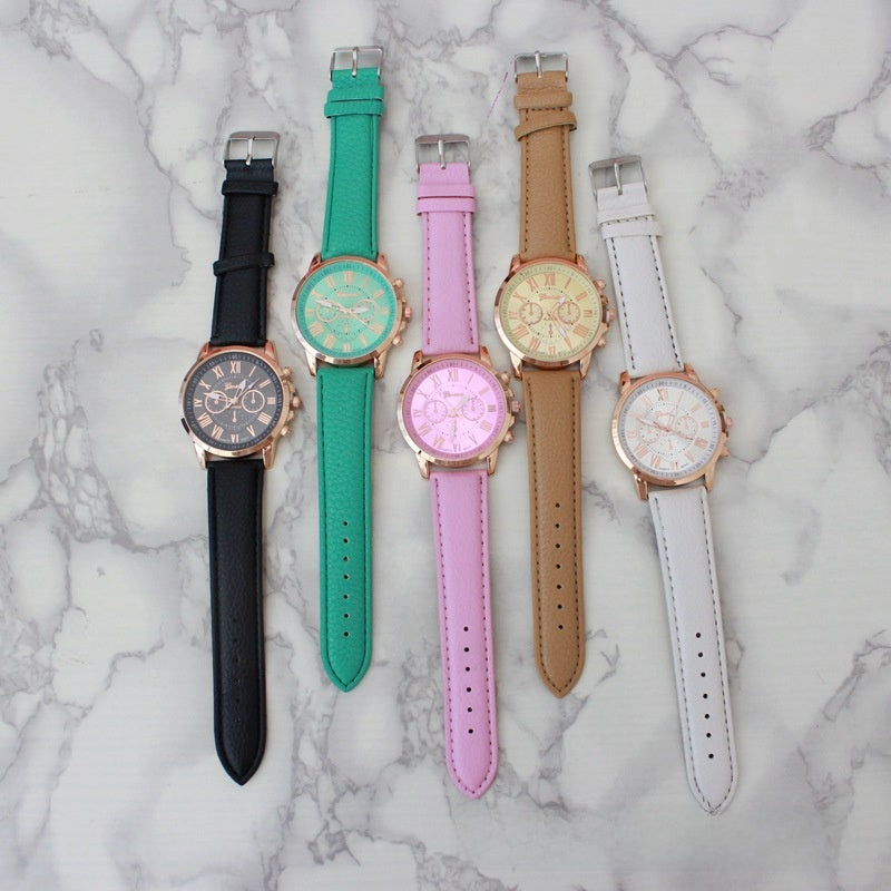 A fake three-eye double-layer leather strap ladies' watch