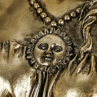 A figurine for attracting wealth