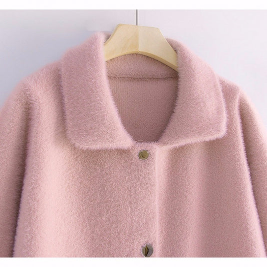 A knitted cardigan imitating mink wool for middle-aged and elderly people