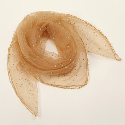 A lady's charm with a diamond 80 square scarf