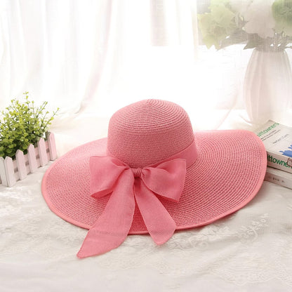 A large-brim sun hat for women's summer sun protection