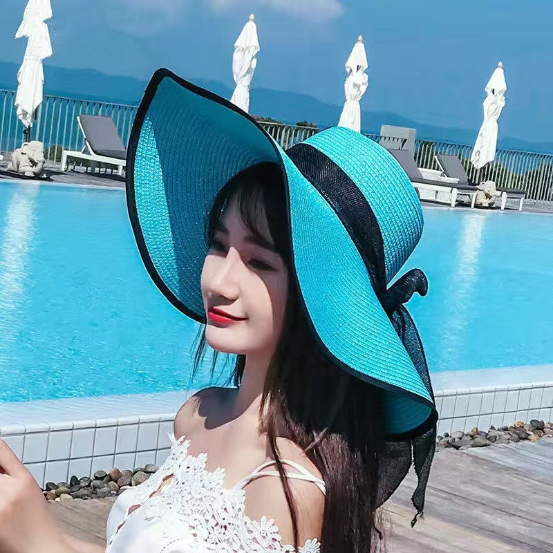 A large-brim sun hat for women's summer sun protection