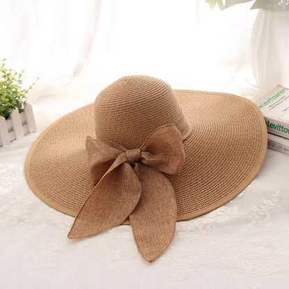 A large-brim sun hat for women's summer sun protection