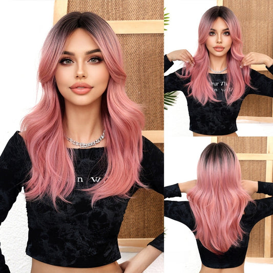 A long wig with a gradient golden figure-eight bangs