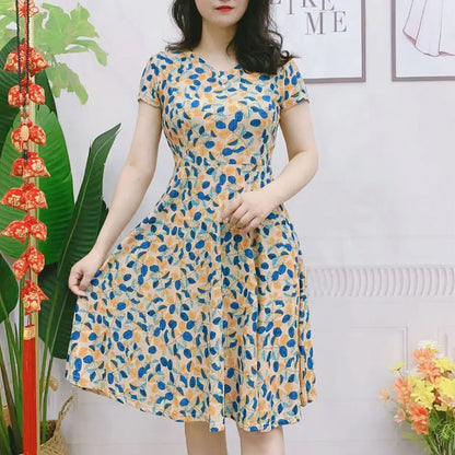 A loose MIDI dress that covers the belly