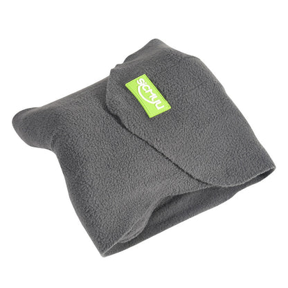A neck-protecting U-shaped travel pillow