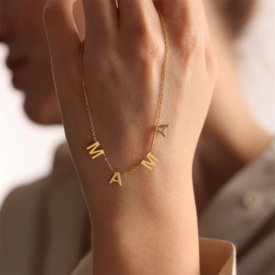 A necklace with 26 English letter names can be customized