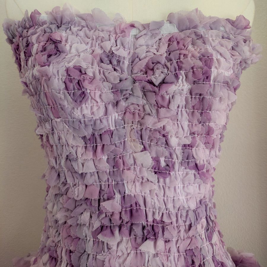 A short ruffled dress for women