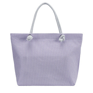 A simple and fashionable single-shoulder beach bag